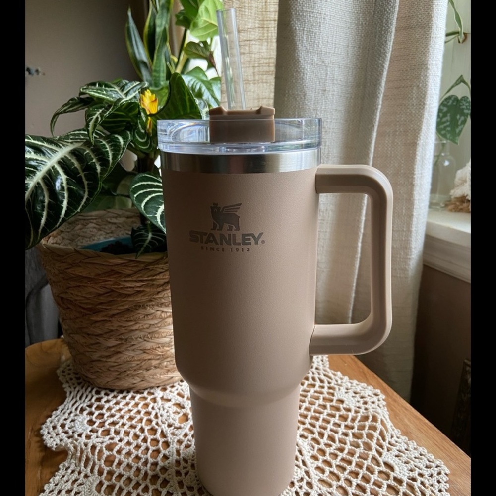 Stanley Adventure Quencher 40oz
